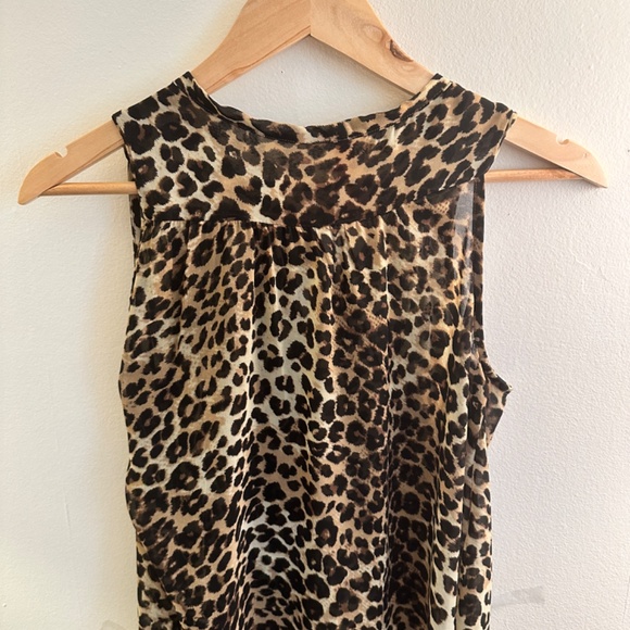 Flowy Leopard Print Blouse - Picture 10 of 11